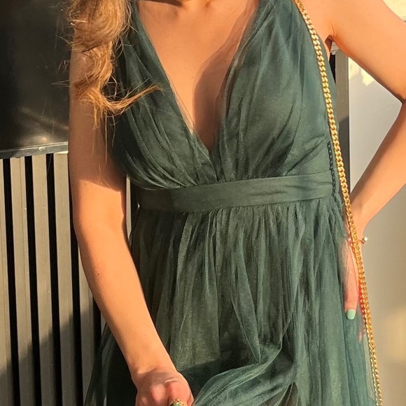 Emerald Green Tulle Backless Maxi Dress - Picture 1 of 4